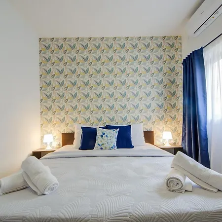 Exclusive 4-bedroom Side Seaviews By Shortletsmalta