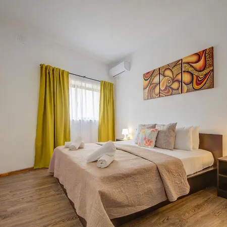 Exclusive 4-bedroom Side Seaviews By Shortletsmalta شقة *