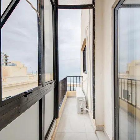 Exclusive 4-bedroom Side Seaviews By Shortletsmalta