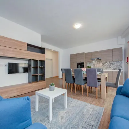 Exclusive 4-bedroom Side Seaviews By Shortletsmalta Daire *