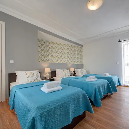 Lägenhet Exclusive 4-bedroom And Penthouse With Jacuzzi *