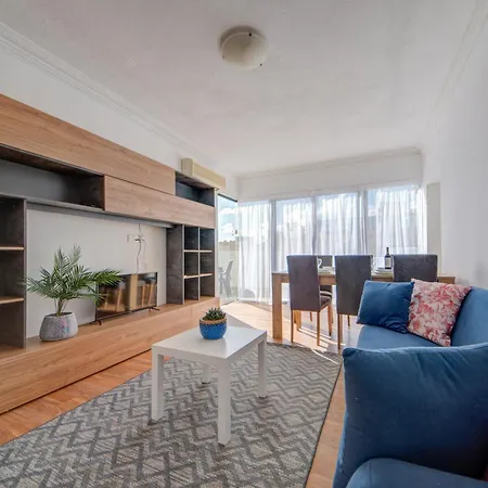 Exclusive 4-bedroom And Penthouse With Jacuzzi