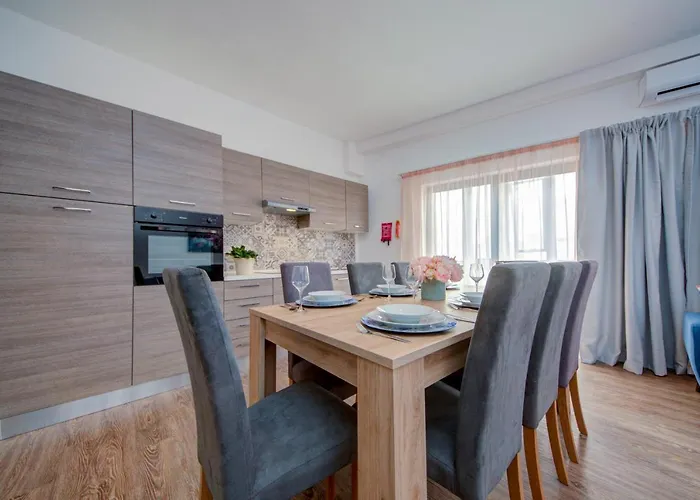 Apartamento Exclusive 4-bedroom And Penthouse With Jacuzzi