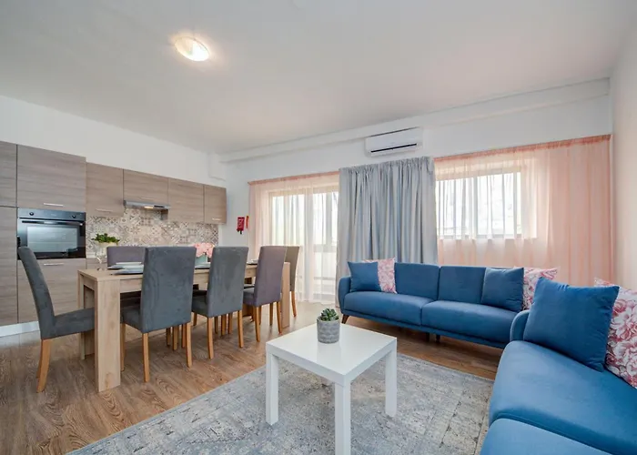 Exclusive 4-bedroom And Penthouse With Jacuzzi * Sliema