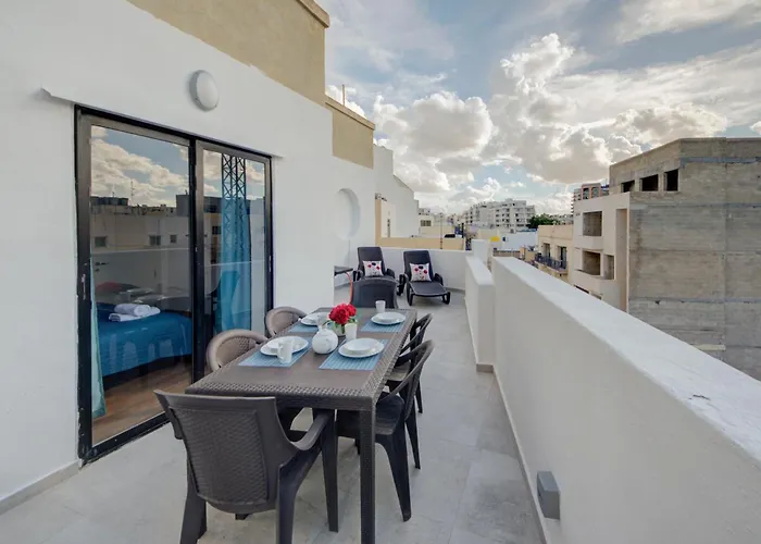 Exclusive 4-bedroom And Penthouse With Jacuzzi Sliema