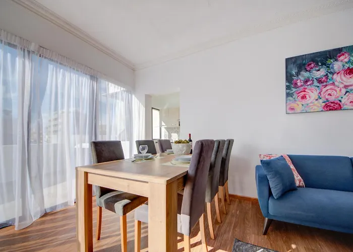 Apartamento Exclusive 4-bedroom And Penthouse With Jacuzzi Sliema